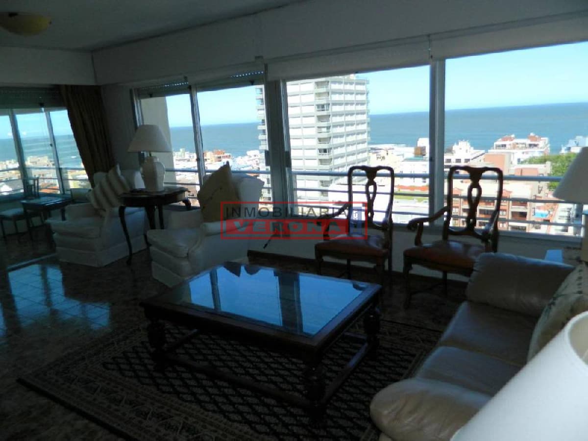 Apartamento en Peninsula, 2 dormitorios * - Inmobiliaria Verona Punta