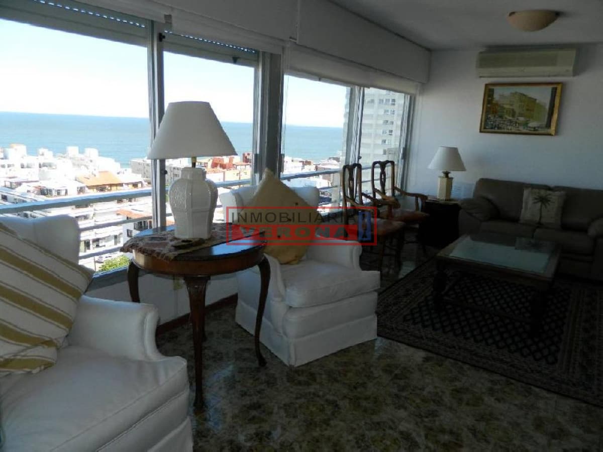 Apartamento en Peninsula, 2 dormitorios * - Inmobiliaria Verona Punta