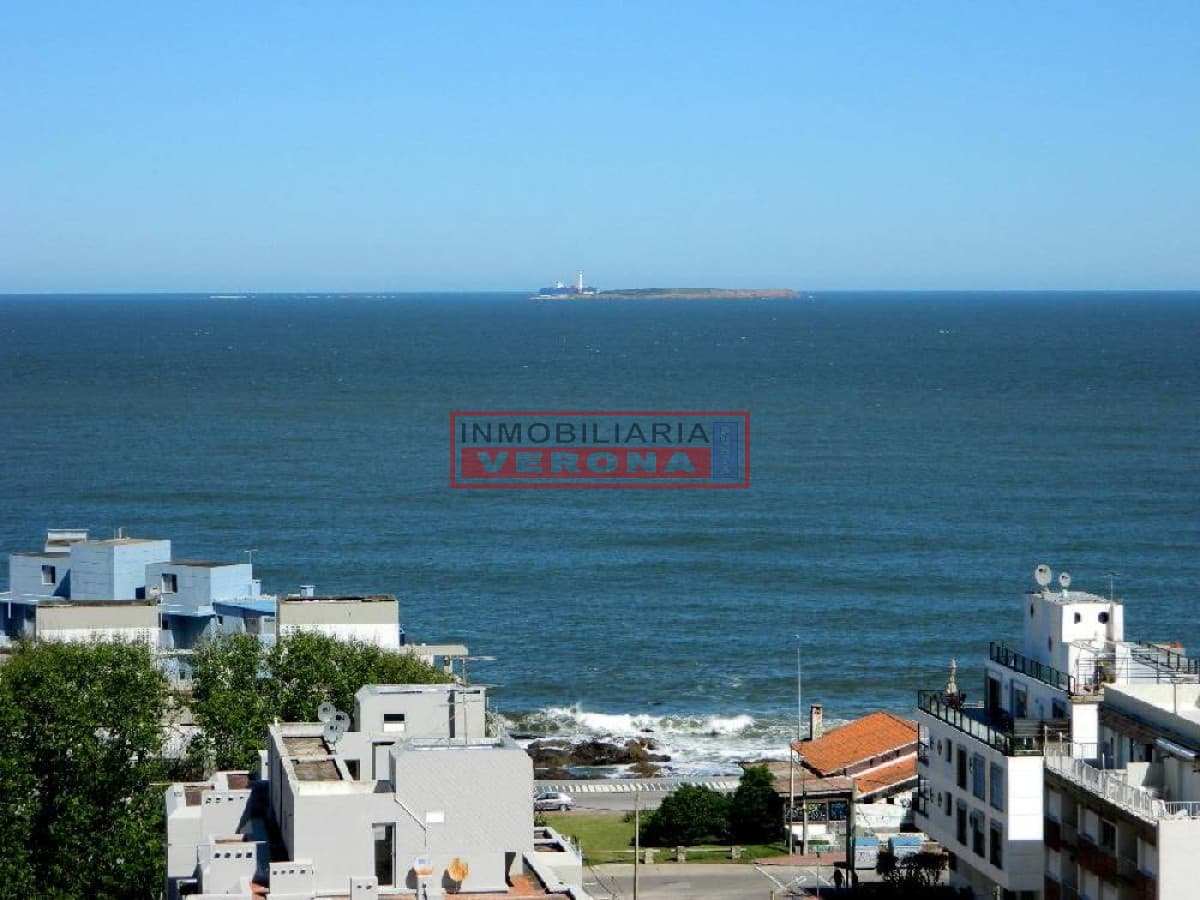 Apartamento en Peninsula, 2 dormitorios * - Inmobiliaria Verona Punta