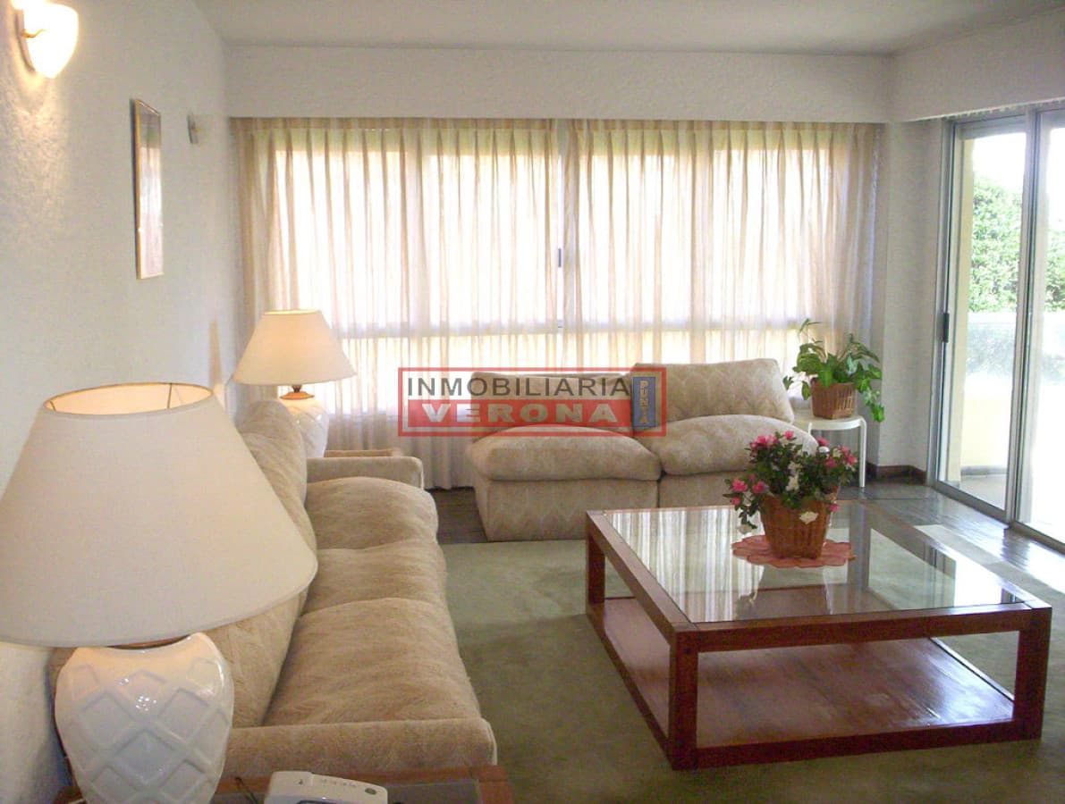 Apartamento en Peninsula, 2 dormitorios * - Inmobiliaria Verona Punta