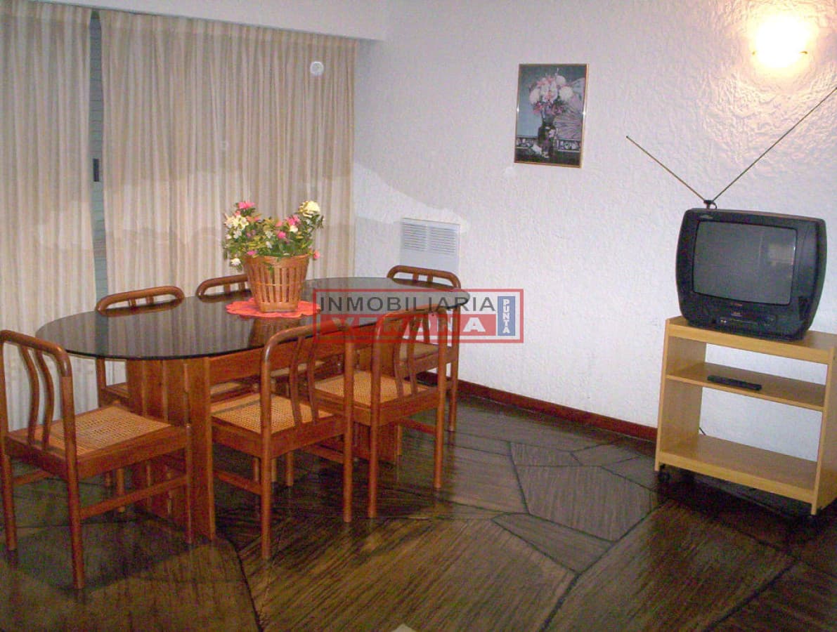 Apartamento en Peninsula, 2 dormitorios * - Inmobiliaria Verona Punta