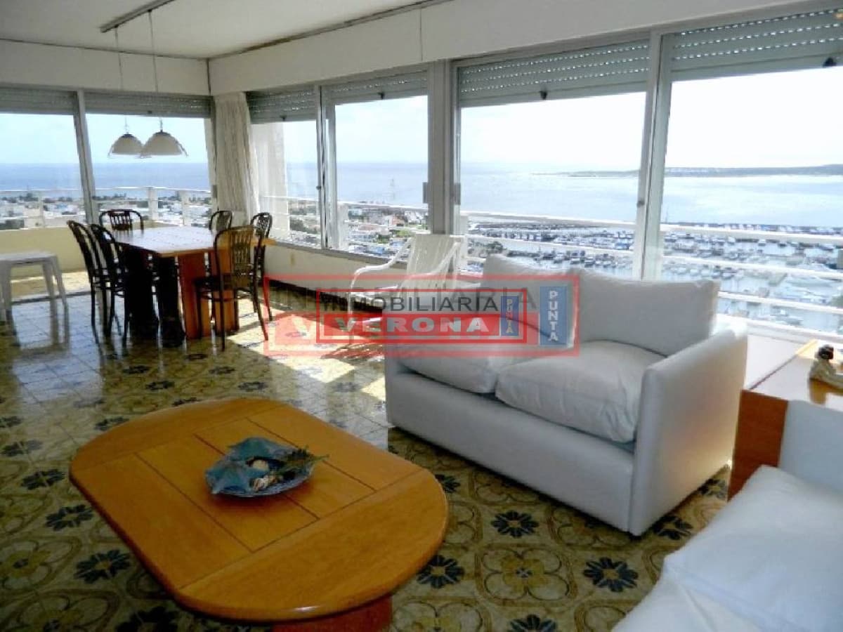 Apartamento en Peninsula, 3 dormitorios * - Inmobiliaria Verona Punta