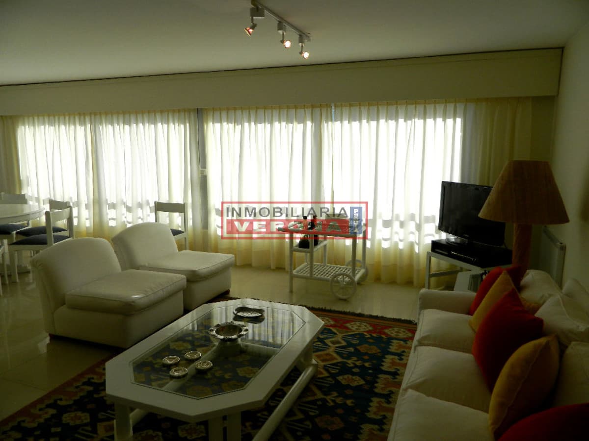 Apartamento en Peninsula, 3 dormitorios * - Inmobiliaria Verona Punta