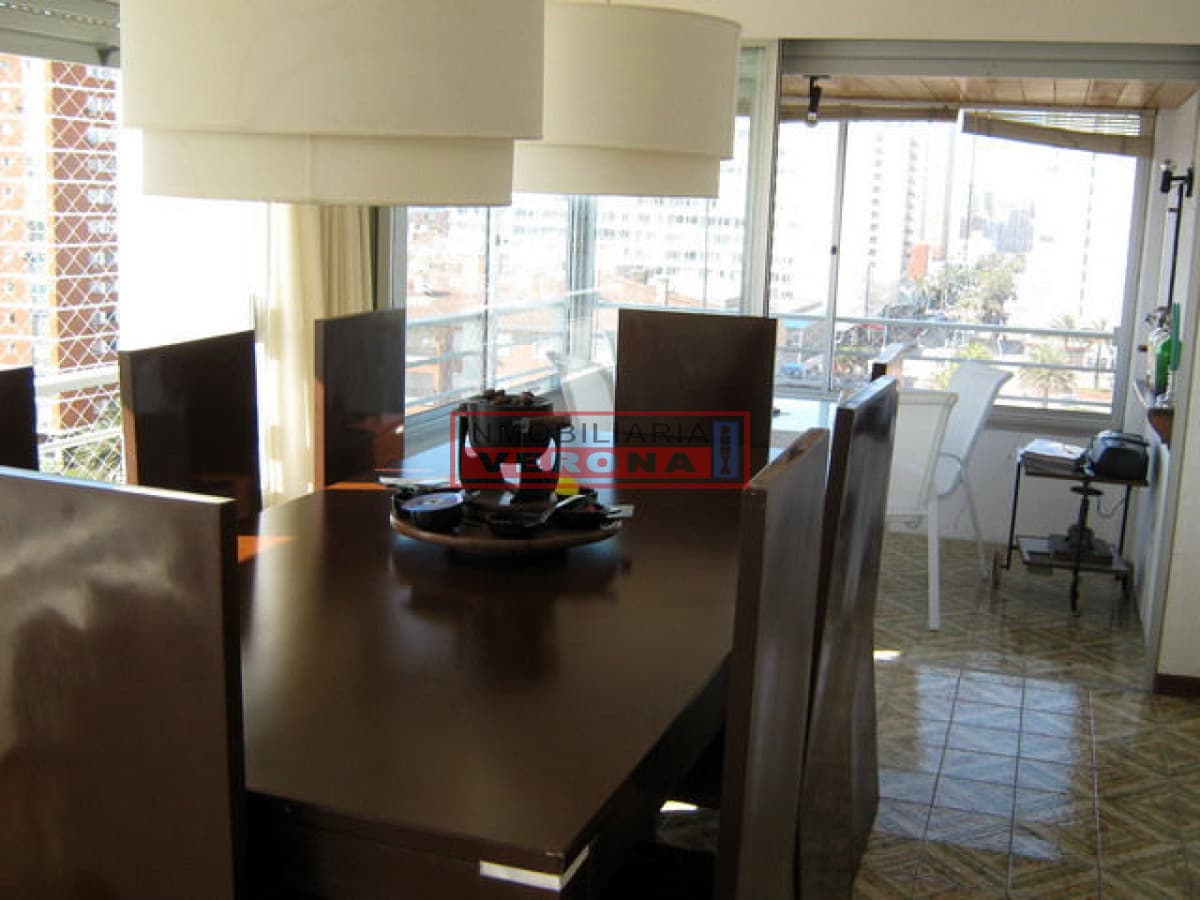 Apartamento en Península, 3 dormitorios y servicio* - Inmobiliaria Verona Punta
