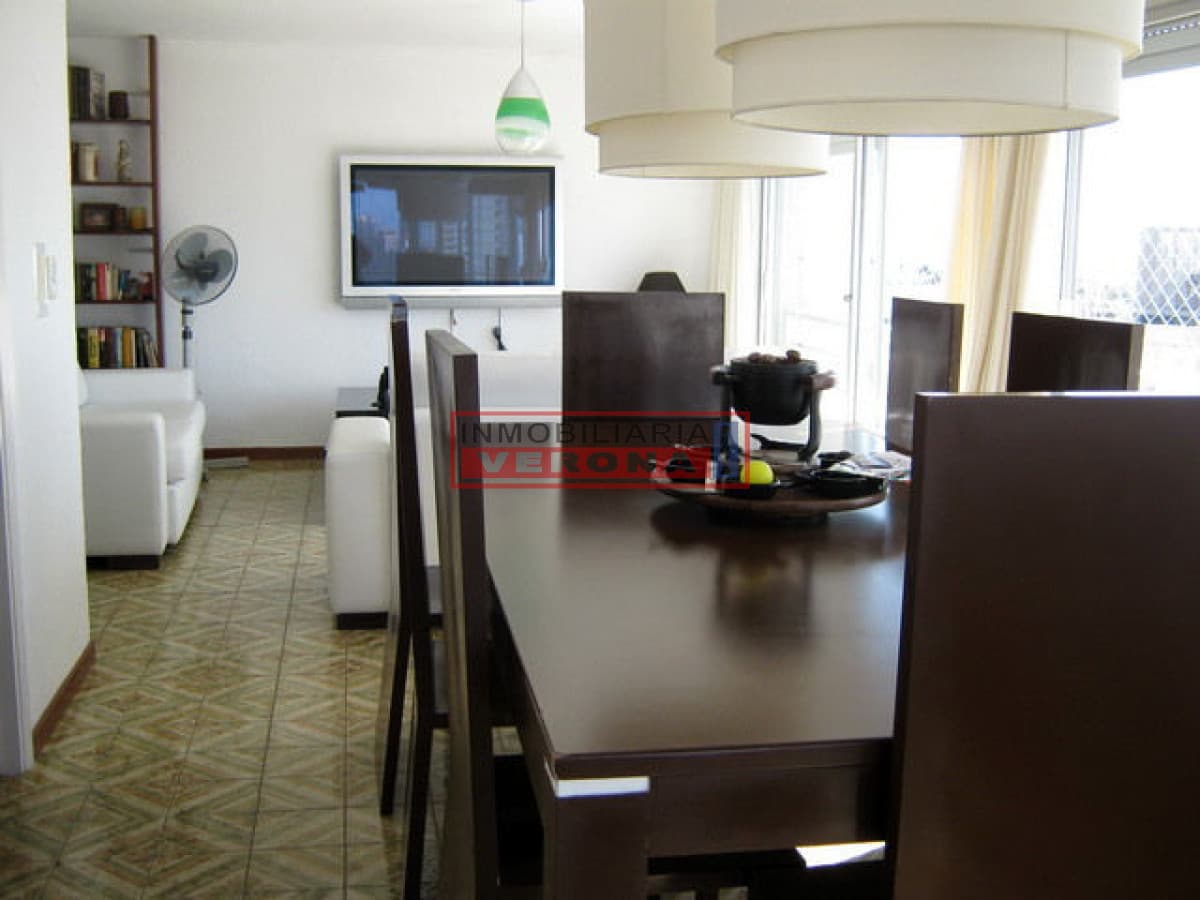 Apartamento en Península, 3 dormitorios y servicio* - Inmobiliaria Verona Punta