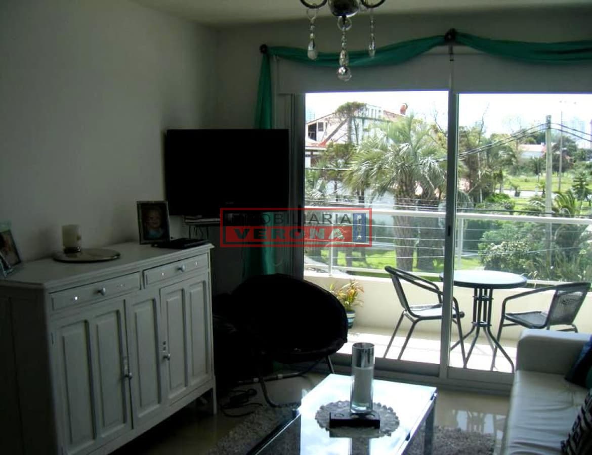 Apartamento en Mansa, 2 dormitorios * - Inmobiliaria Verona Punta