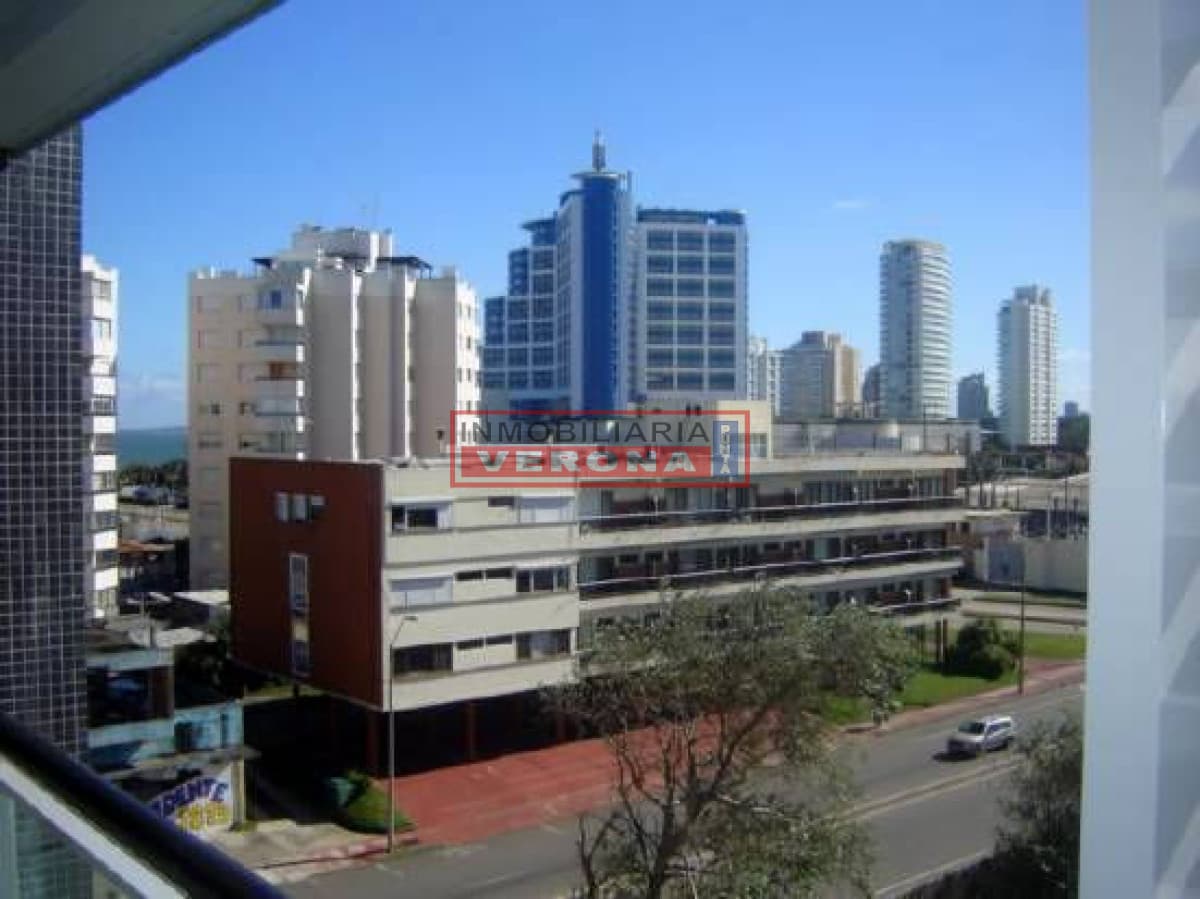 Apartamento en Mansa, 2 dormitorios * - Inmobiliaria Verona Punta