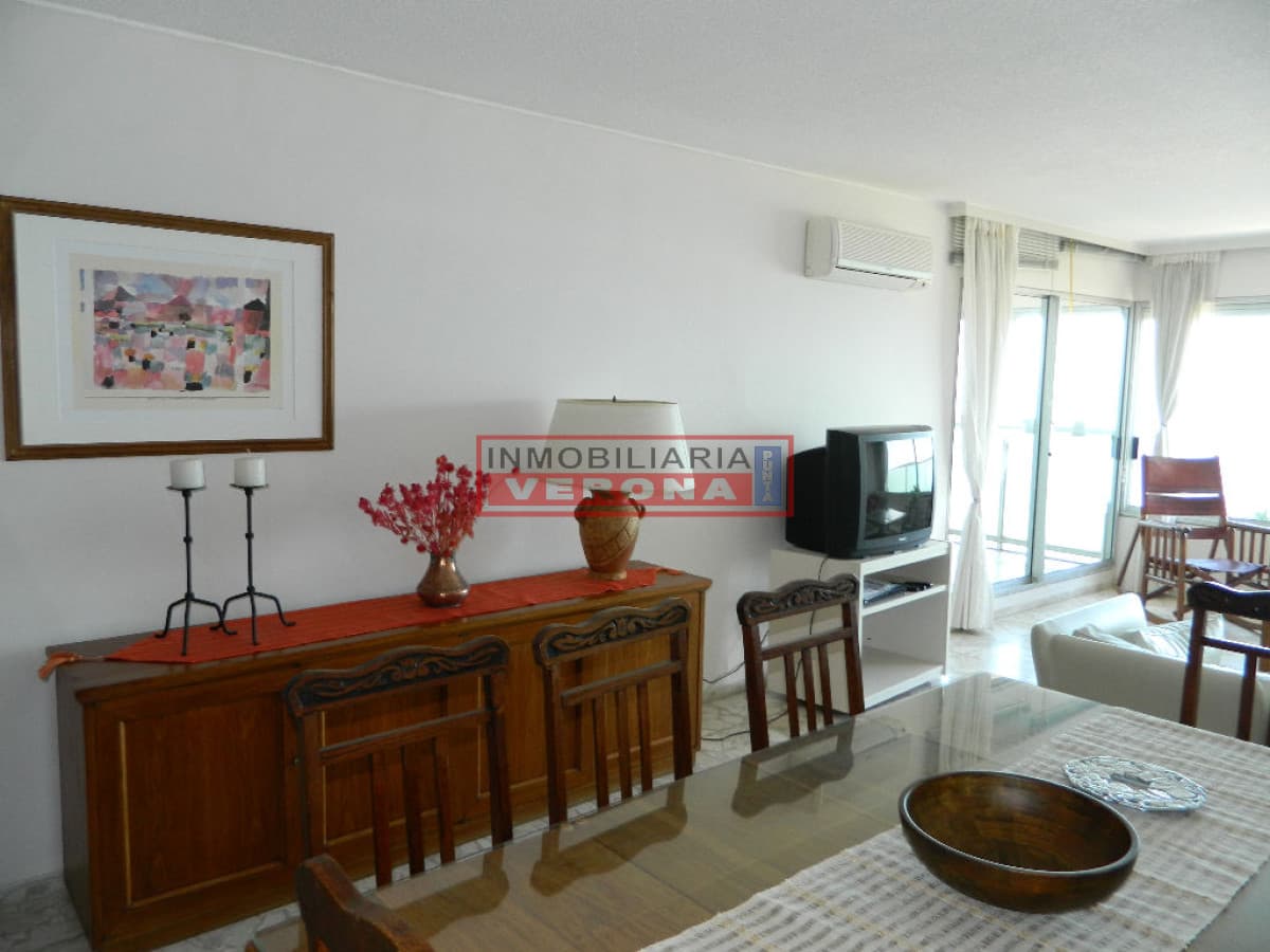 Apartamento en Mansa, 2 dormitorios * - Inmobiliaria Verona Punta