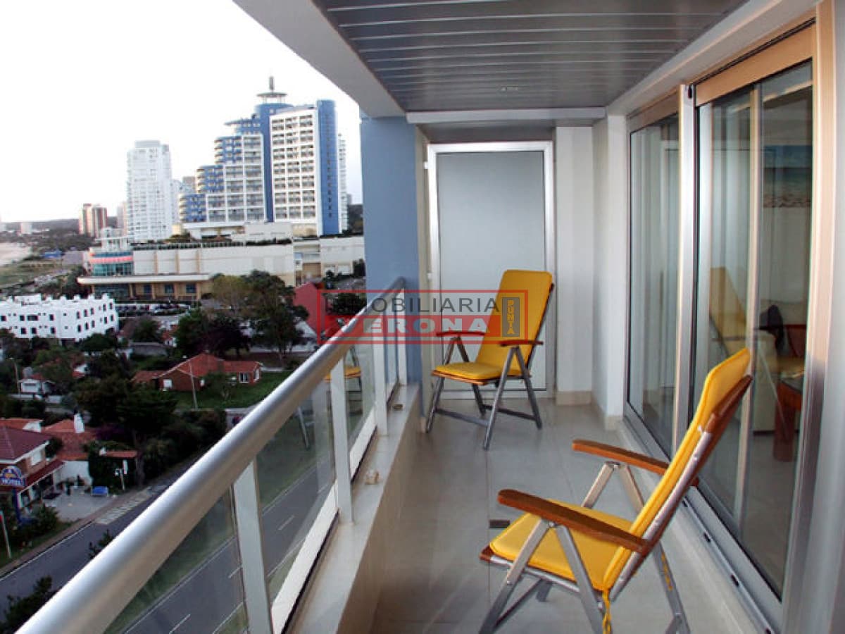 Apartamento en Mansa, 2 dormitorios * - Inmobiliaria Verona Punta