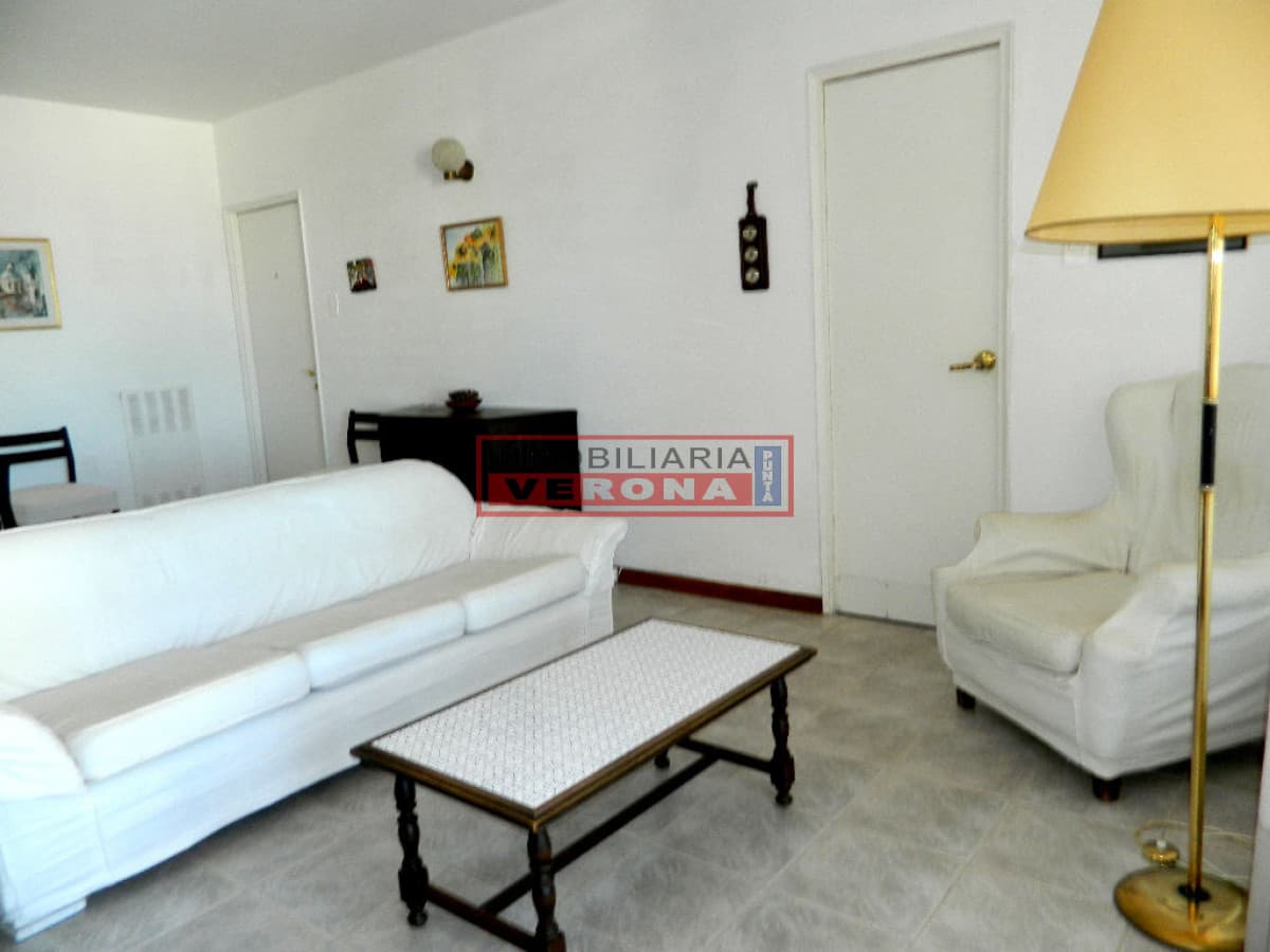 Apartamento en Peninsula, 2 dormitorios * - Inmobiliaria Verona Punta