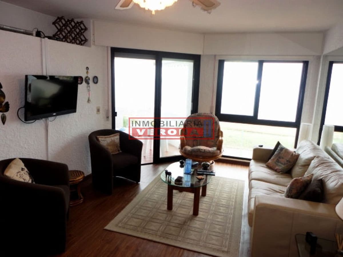 Apartamento en Mansa, 2 dormitorios * - Inmobiliaria Verona Punta