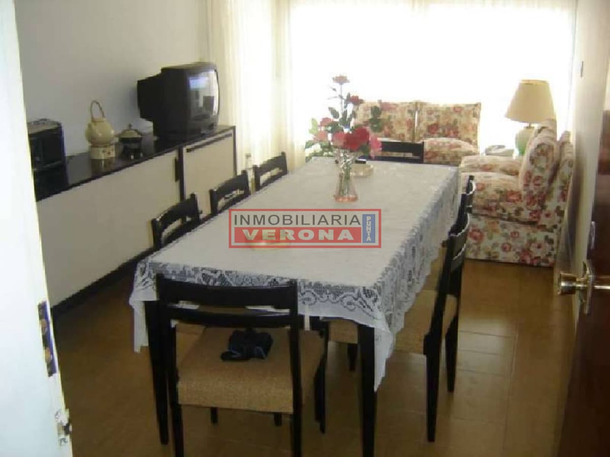 Apartamento en Peninsula, 2 dormitorios * - Inmobiliaria Verona Punta