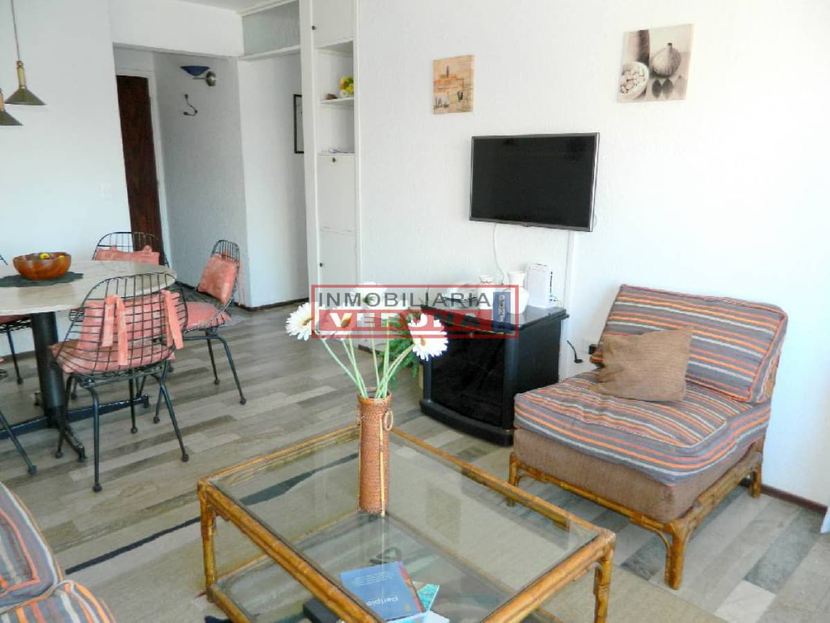 Apartamento en Peninsula, 2 dormitorios * - Inmobiliaria Verona Punta