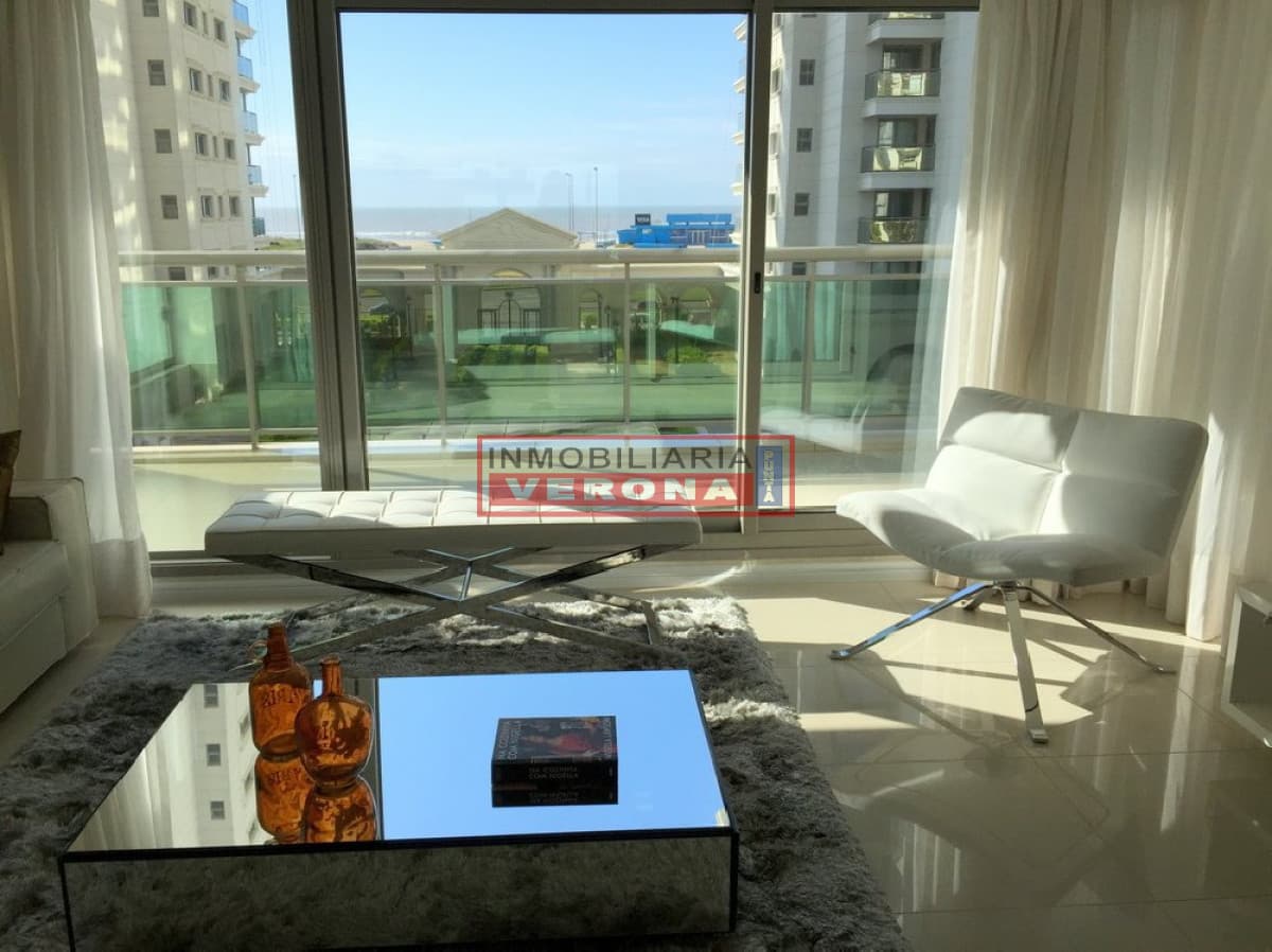 Excelente apartamento en Torre Imperiale ! - Inmobiliaria Verona Punta