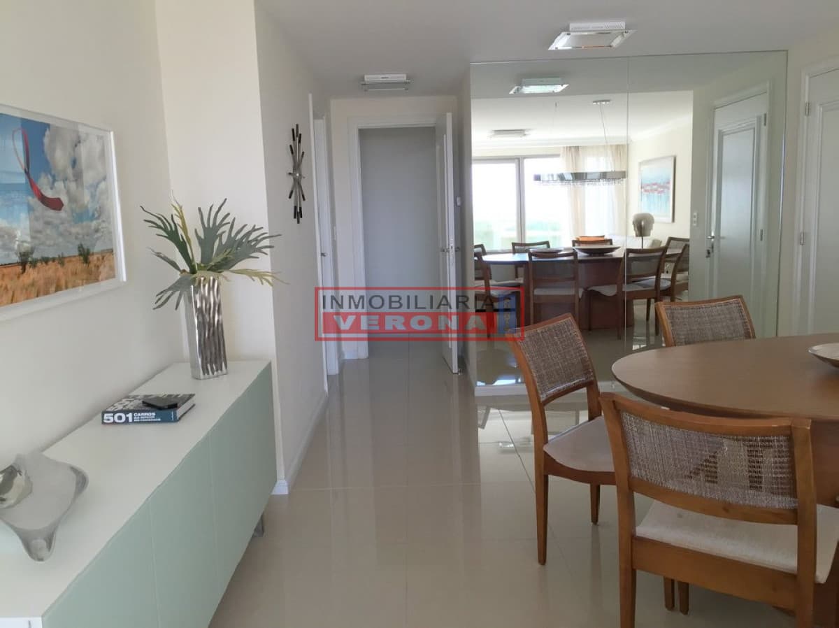 Excelente apartamento en Torre Imperiale ! - Inmobiliaria Verona Punta