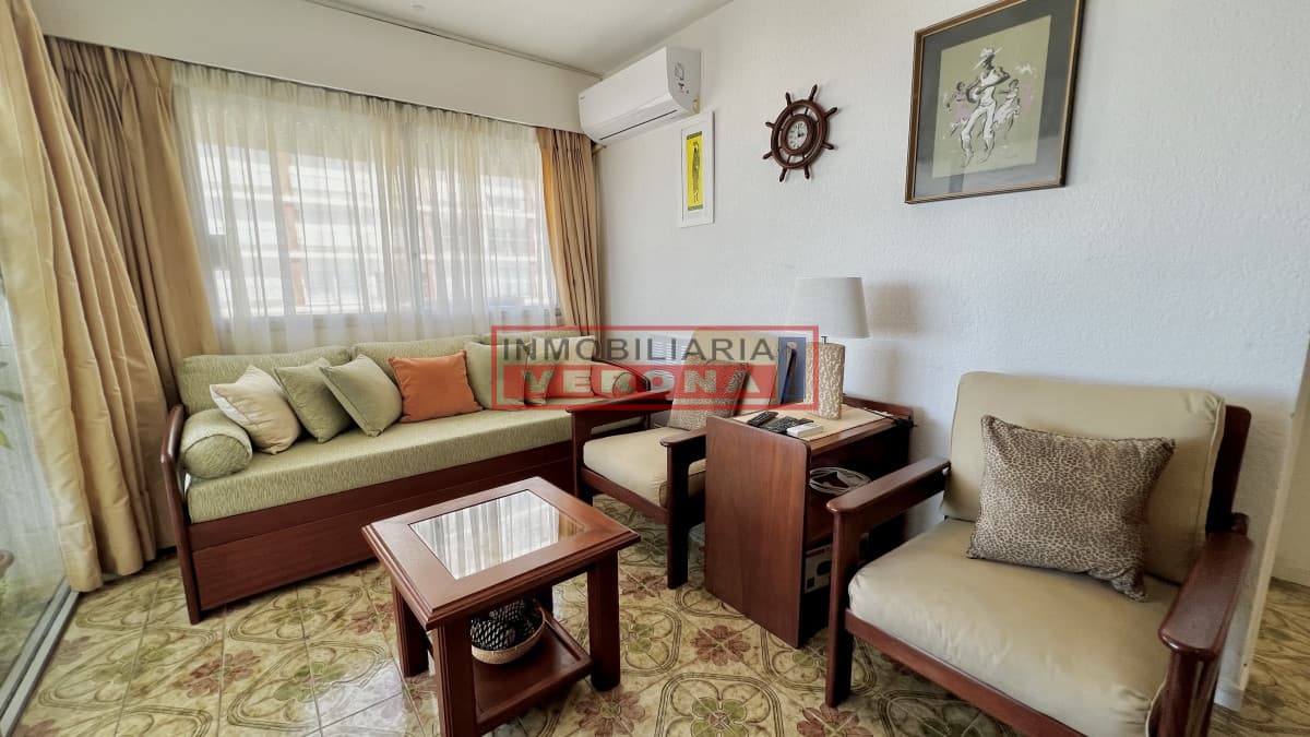 En Torre de Categoría y a Mts del Mar!!! - Inmobiliaria Verona Punta