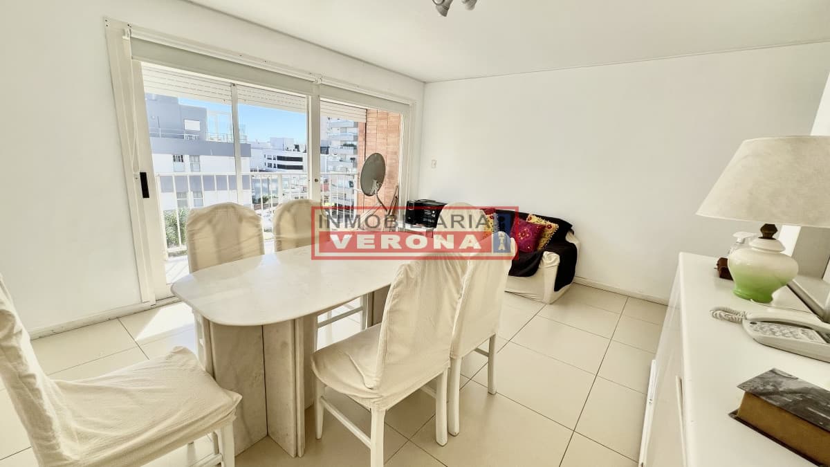 Apartamento en Peninsula, 2 dormitorios  - Inmobiliaria Verona Punta