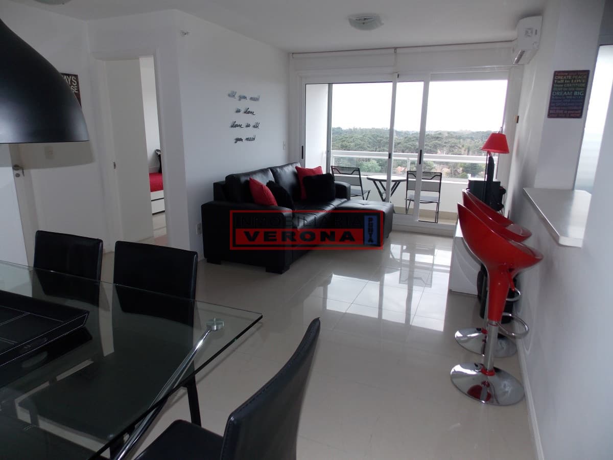 Piso Alto Con Espectacular Vista Al Bosque Y Algo De Mar - Inmobiliaria Verona Punta
