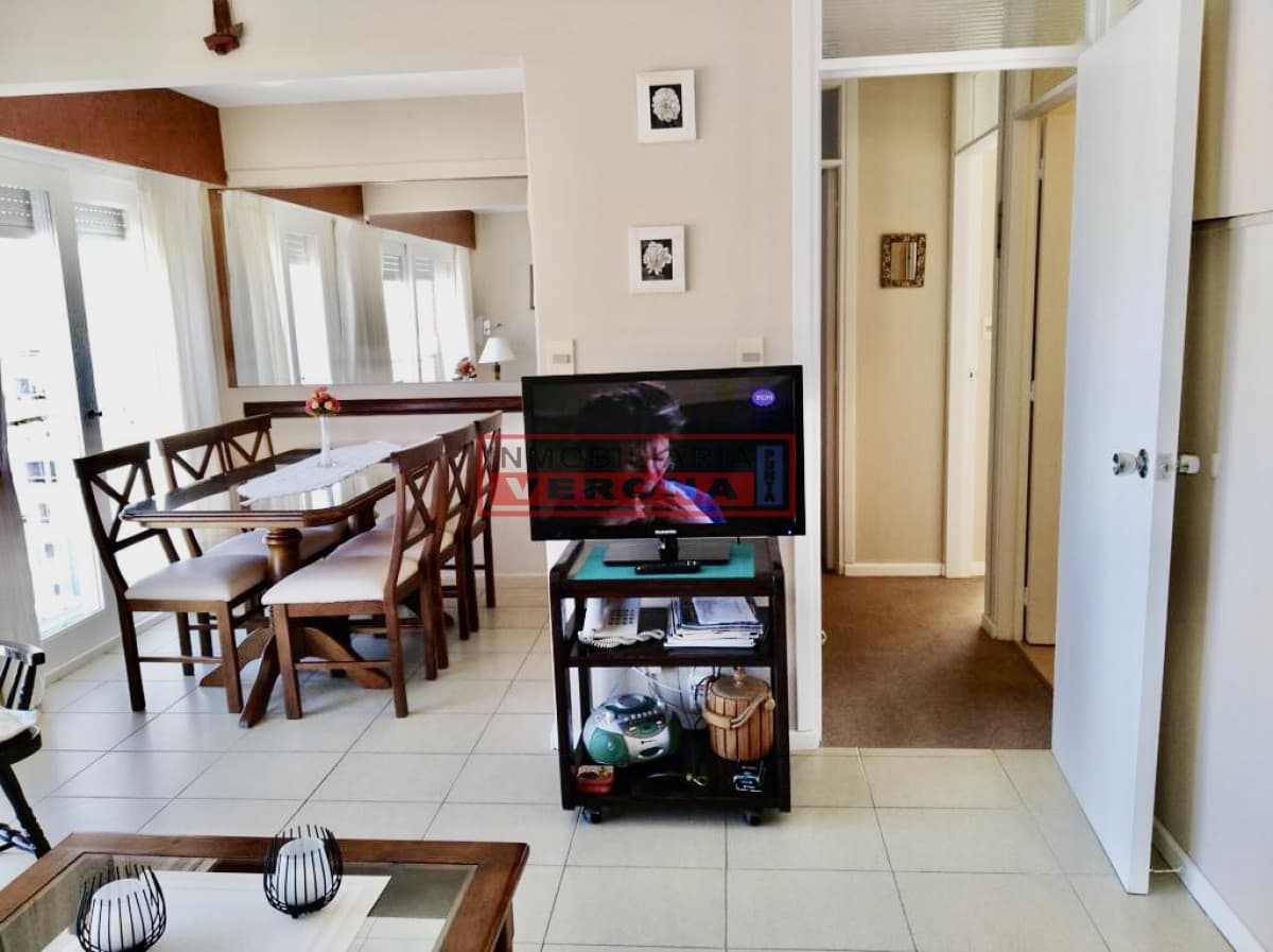 Apartamento en venta en Peninsula, reciclado y con vistas a la Brava y Puerto - Inmobiliaria Verona Punta