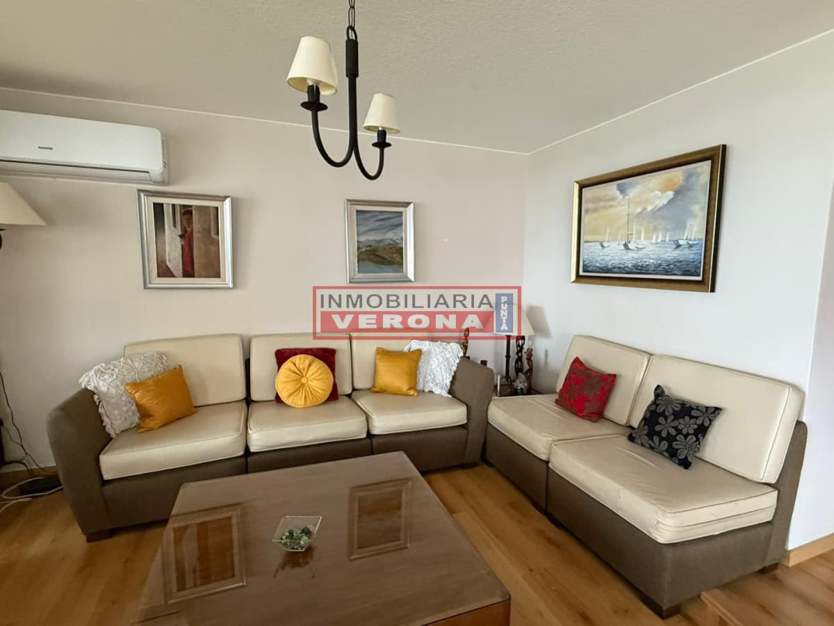 Apartamento 3 dormitorios - Playa Brava - Inmobiliaria Verona Punta