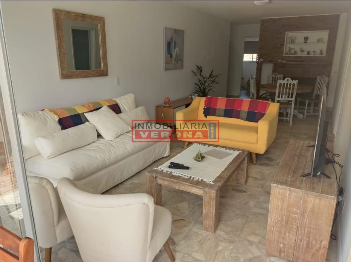 Apto. en Playa Mansa a mts del Mar - Inmobiliaria Verona Punta