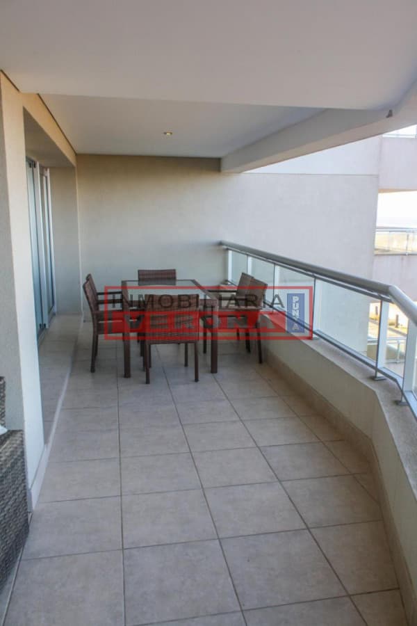 Apartamento en Brava, 3 dormitorios y servicio * - Inmobiliaria Verona Punta