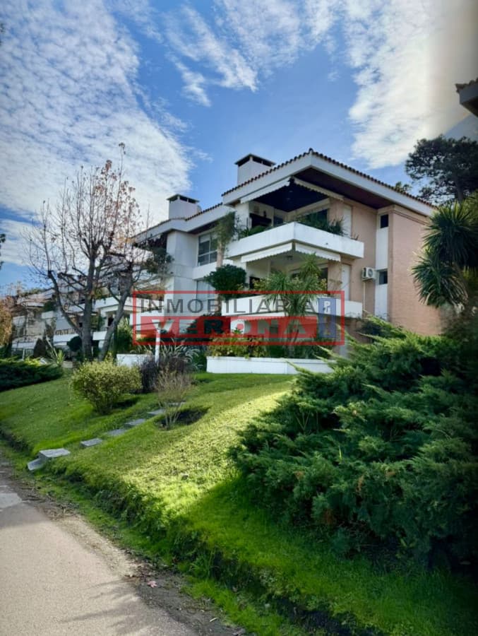 Venta de Apartamento 3 DORMITORIOS en PLAYA MANSA, PUNTA DEL ESTE* - Inmobiliaria Verona Punta