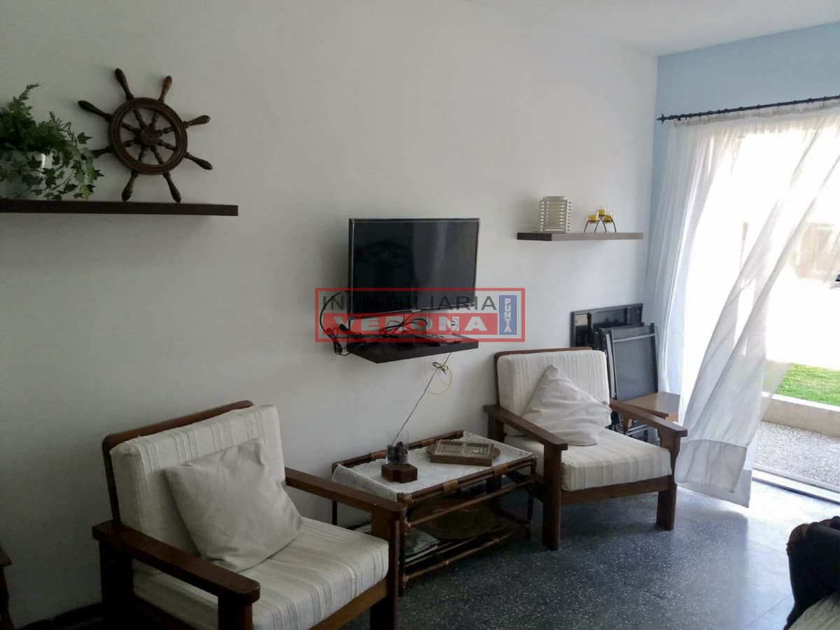 Apartamento frente a Playa Brava - Punta del Este - Inmobiliaria Verona Punta