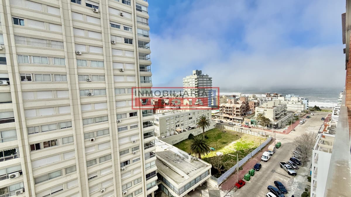 IMPERDIBLE Depto en Península - 1 dormitorio con terraza, vista al Puerto y garaje  - Inmobiliaria Verona Punta