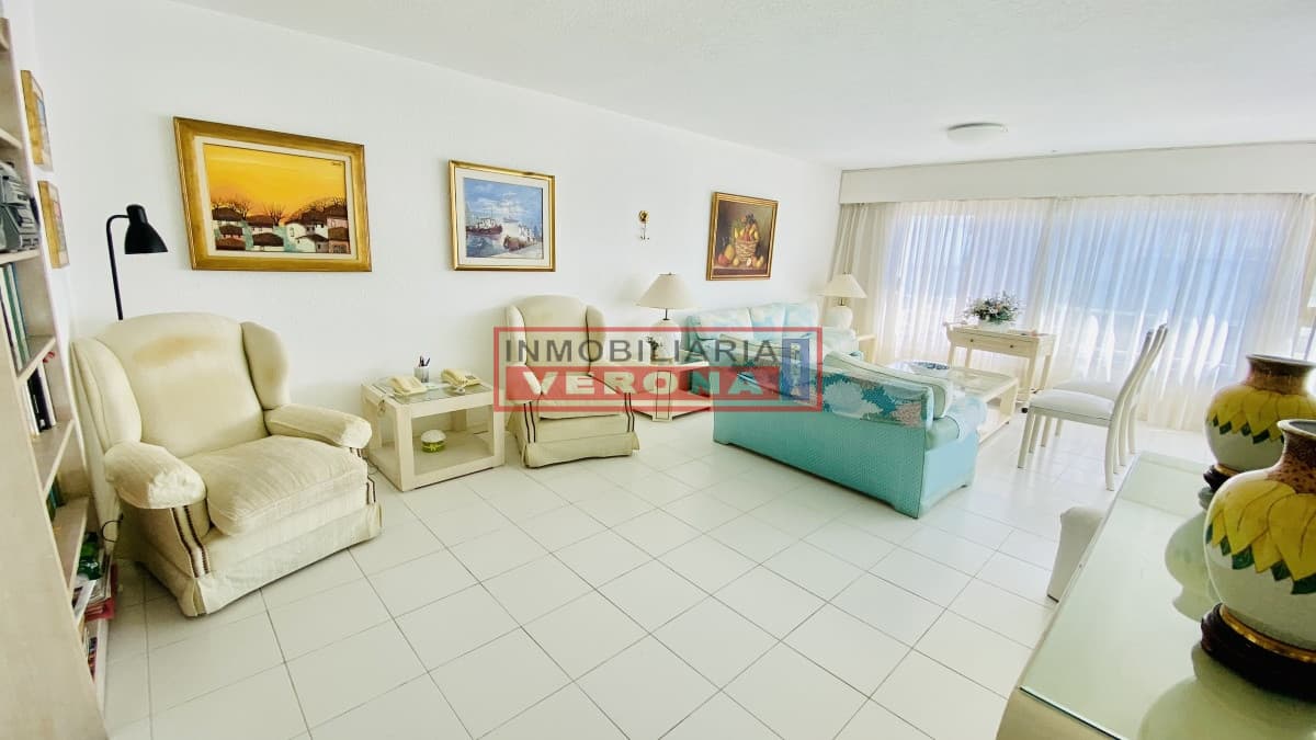 Oportunidad en Torre Verona - Apto 3 dorms y servicio  - Inmobiliaria Verona Punta