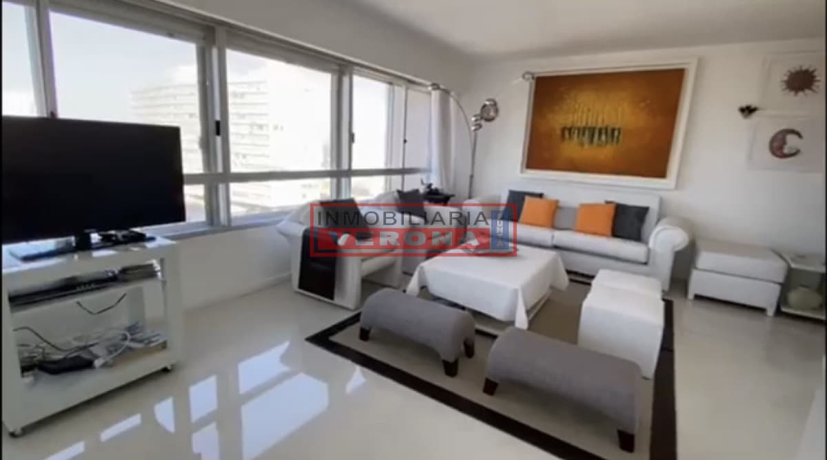 Encantador apartamento en Peninsula - Inmobiliaria Verona Punta