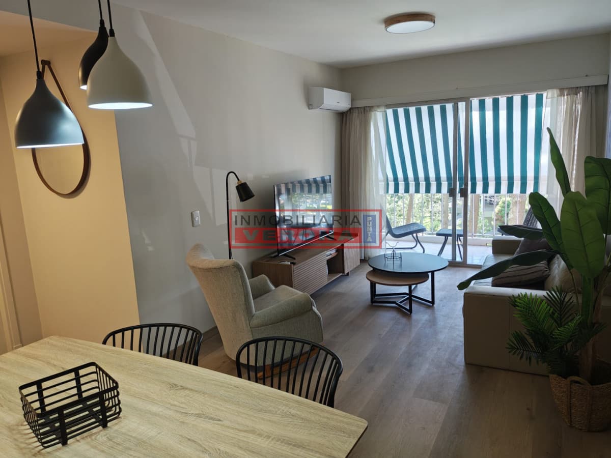 Apartamento 2 dorms - Playa Mansa - Inmobiliaria Verona Punta