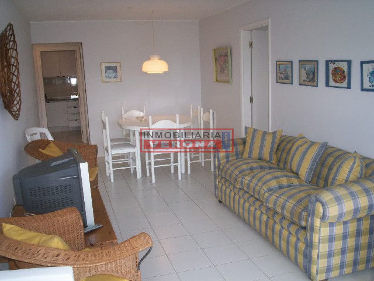 2 dorms y serv. - Torre de Categoría a mts de la Playa - Inmobiliaria Verona Punta