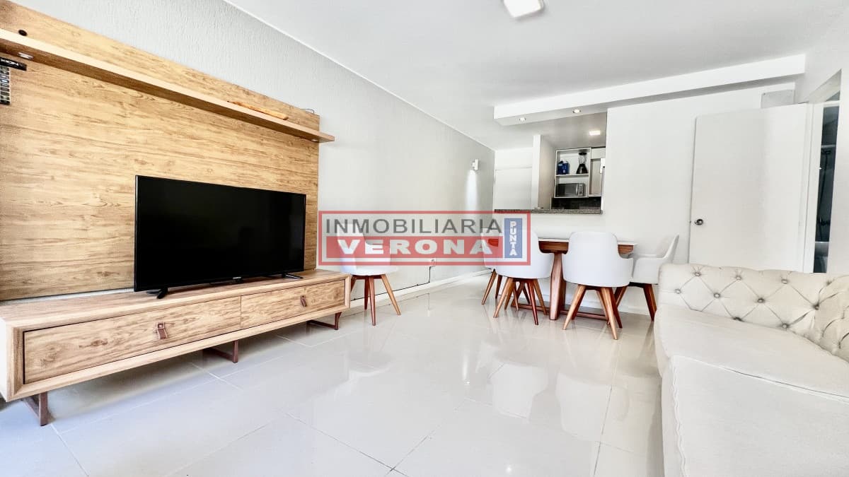 Completamente Reciclado y a mts del PUERTO! - Inmobiliaria Verona Punta