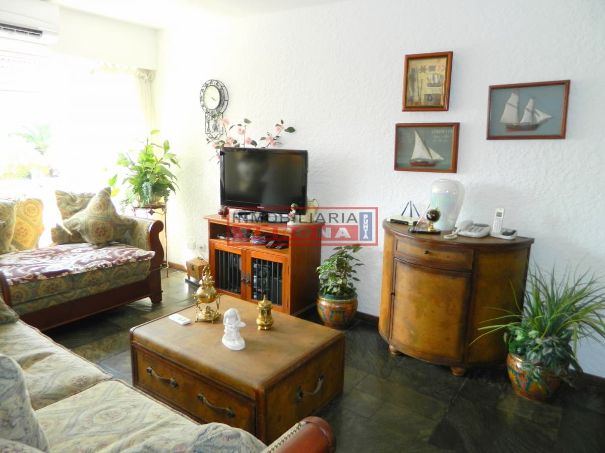 Oportunidad 1 dormitorio. Playa Brava - Punta del Este.  - Inmobiliaria Verona Punta