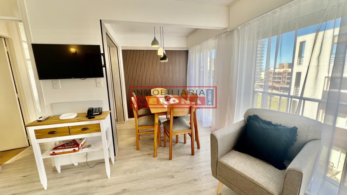 Apto a Estrenar, 2 dormitorios mts del PUERTO - Inmobiliaria Verona Punta