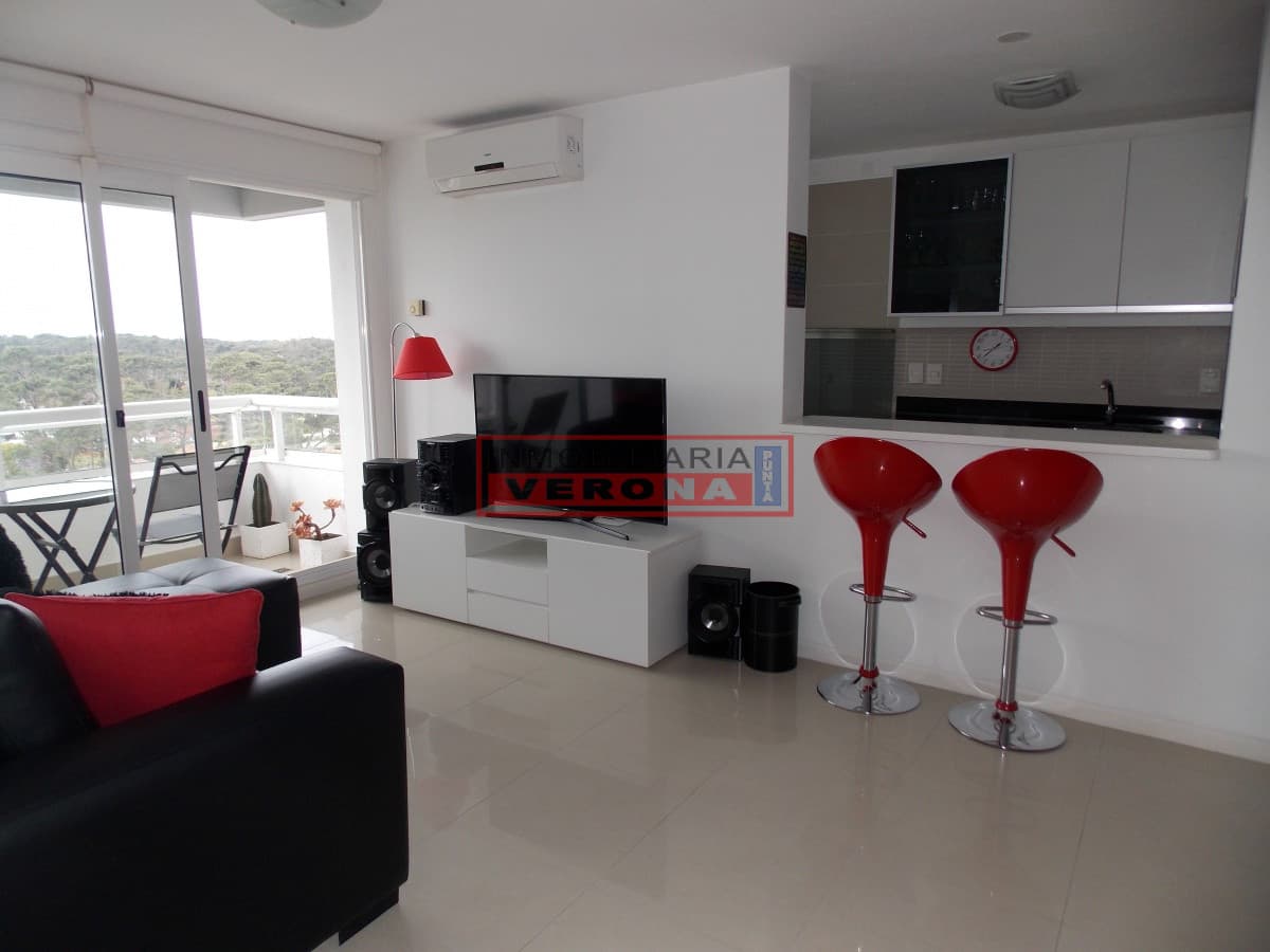 Piso Alto Con Espectacular Vista Al Bosque Y Algo De Mar - Inmobiliaria Verona Punta