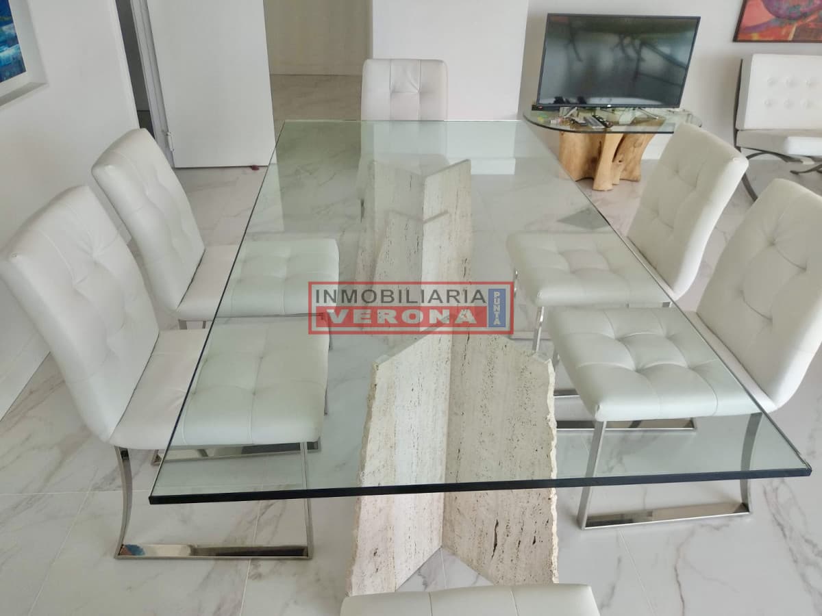 Edificio de Categoría - 3 Dormitorios  - Inmobiliaria Verona Punta