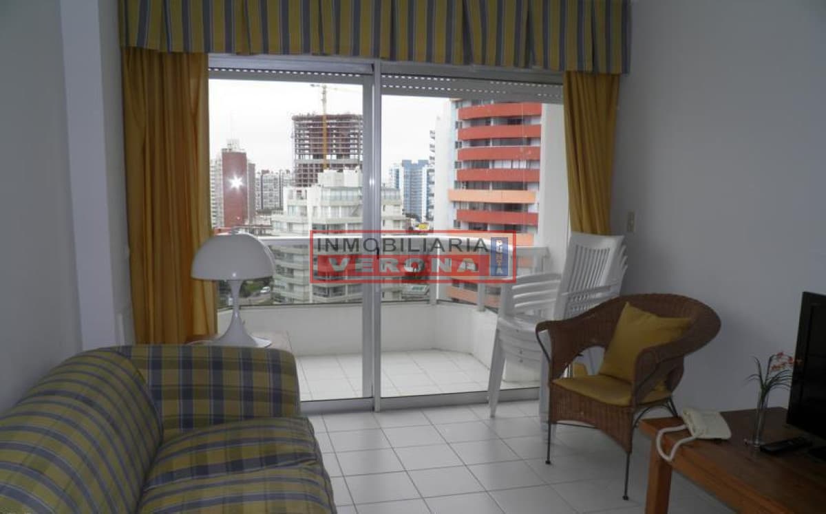 2 dorms y serv. - Torre de Categoría a mts de la Playa - Inmobiliaria Verona Punta