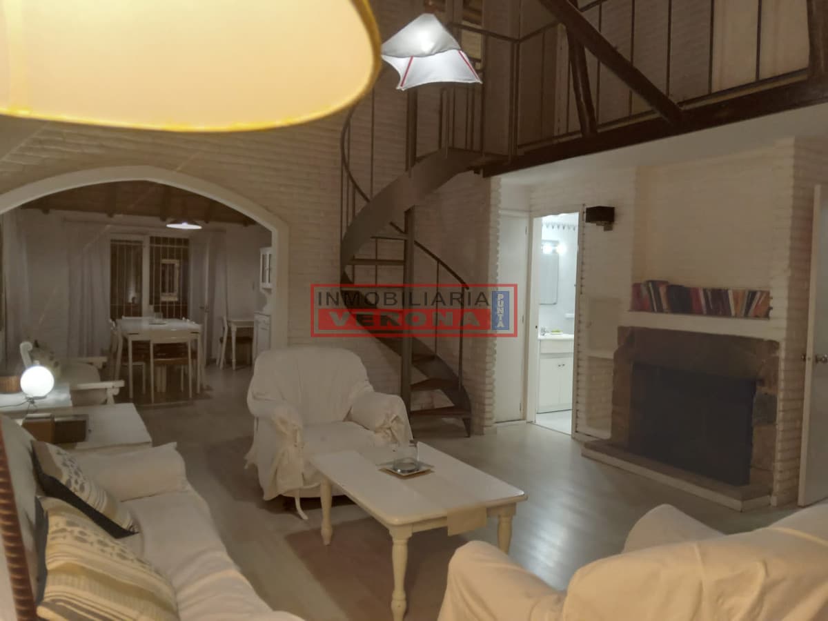 Casa en Pinares, 3 dormitorios * - Inmobiliaria Verona Punta