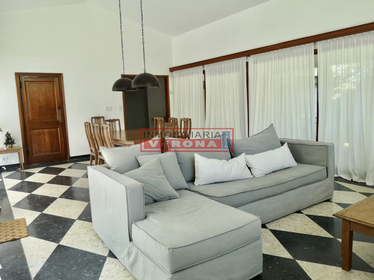 Casa en Mansa - Punta del Este - Inmobiliaria Verona Punta