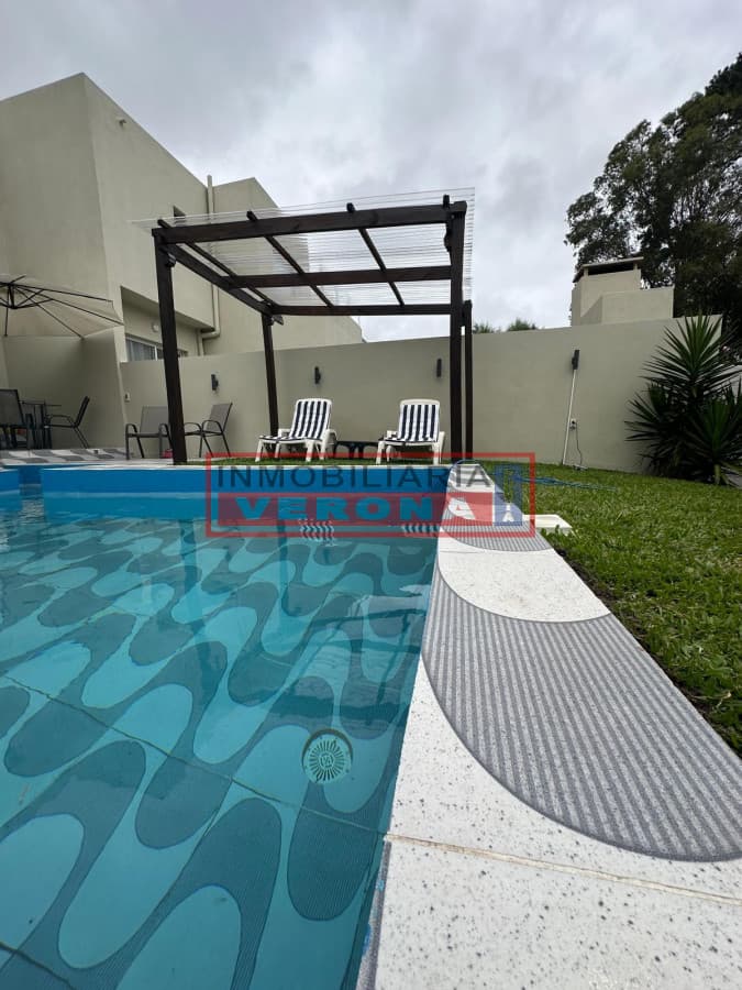 Chalet en Pinares - Inmobiliaria Verona Punta