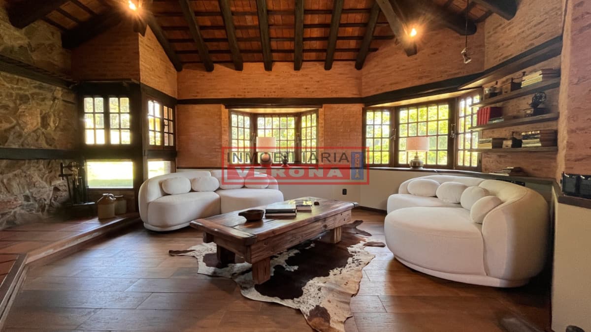 Alquiler temporario de Casa 3 DORMITORIOS en Playa Montoya - Inmobiliaria Verona Punta