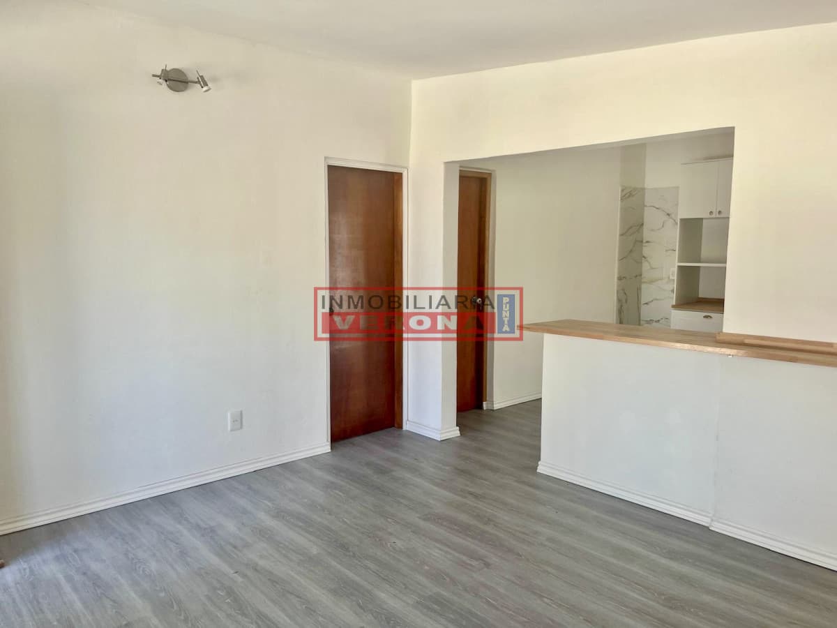CASA 4 Dormitorios en Venta - Maldonado  - Inmobiliaria Verona Punta