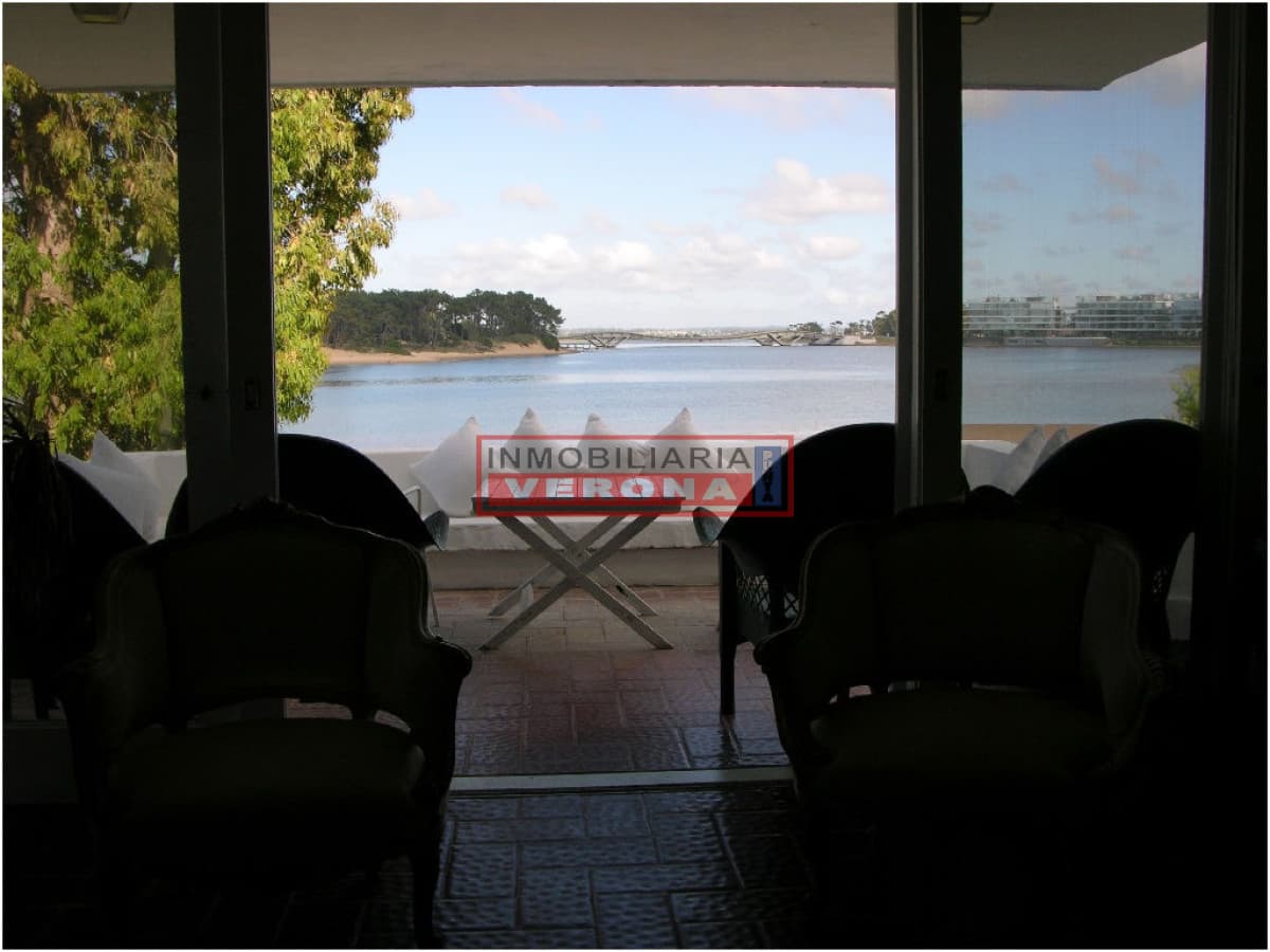 Casa en La Barra, 4 dormitorios * - Inmobiliaria Verona Punta