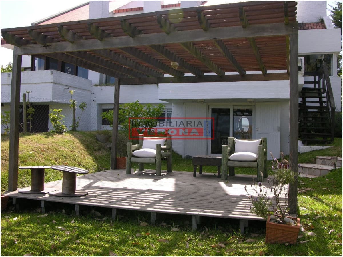 Casa en La Barra, 4 dormitorios * - Inmobiliaria Verona Punta