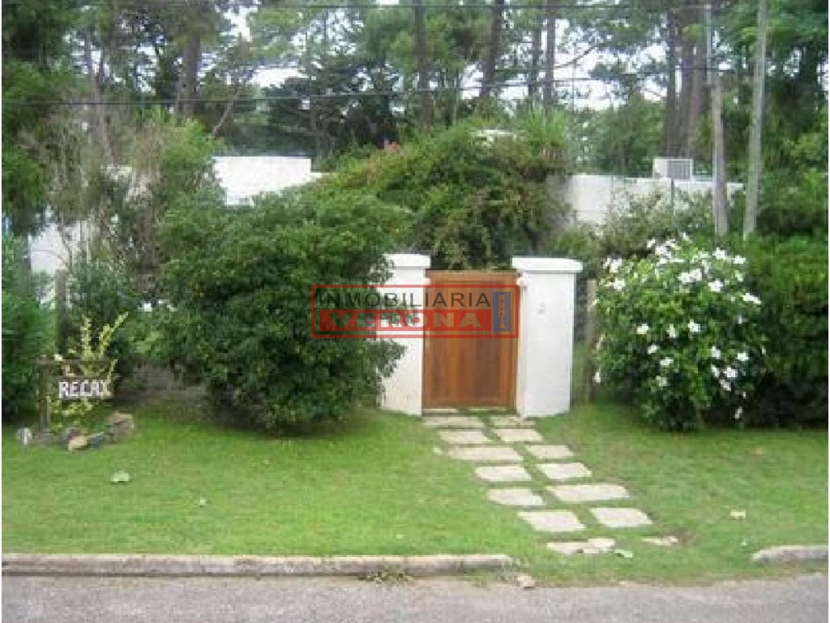 Casa en Lugano, 3 dormitorios * - Inmobiliaria Verona Punta