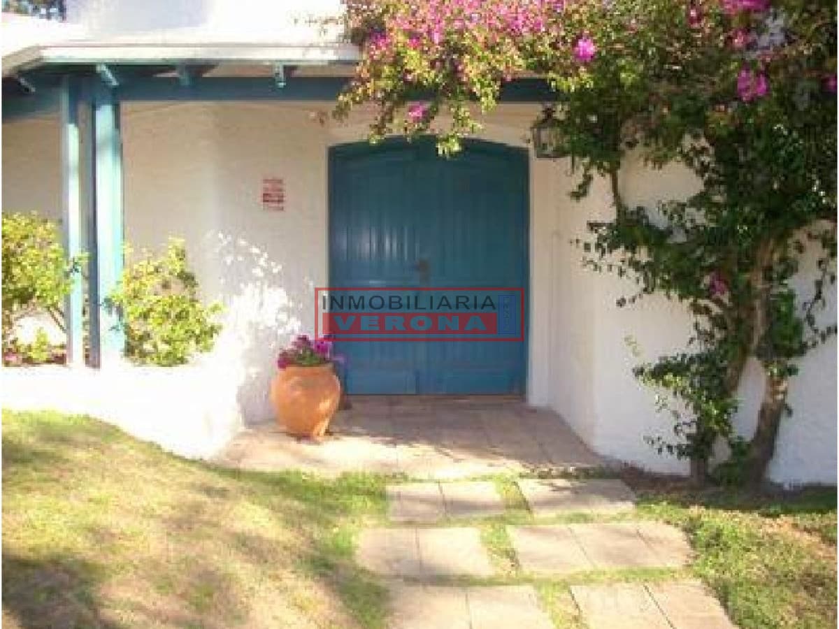 Casa en Lugano, 3 dormitorios * - Inmobiliaria Verona Punta
