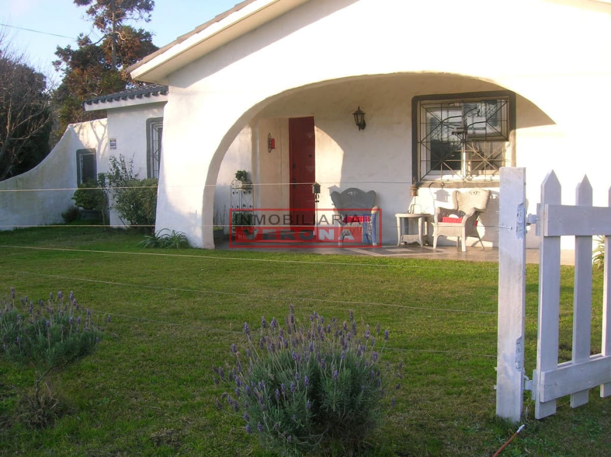 Casa en Brava, 3 dormitorios * - Inmobiliaria Verona Punta