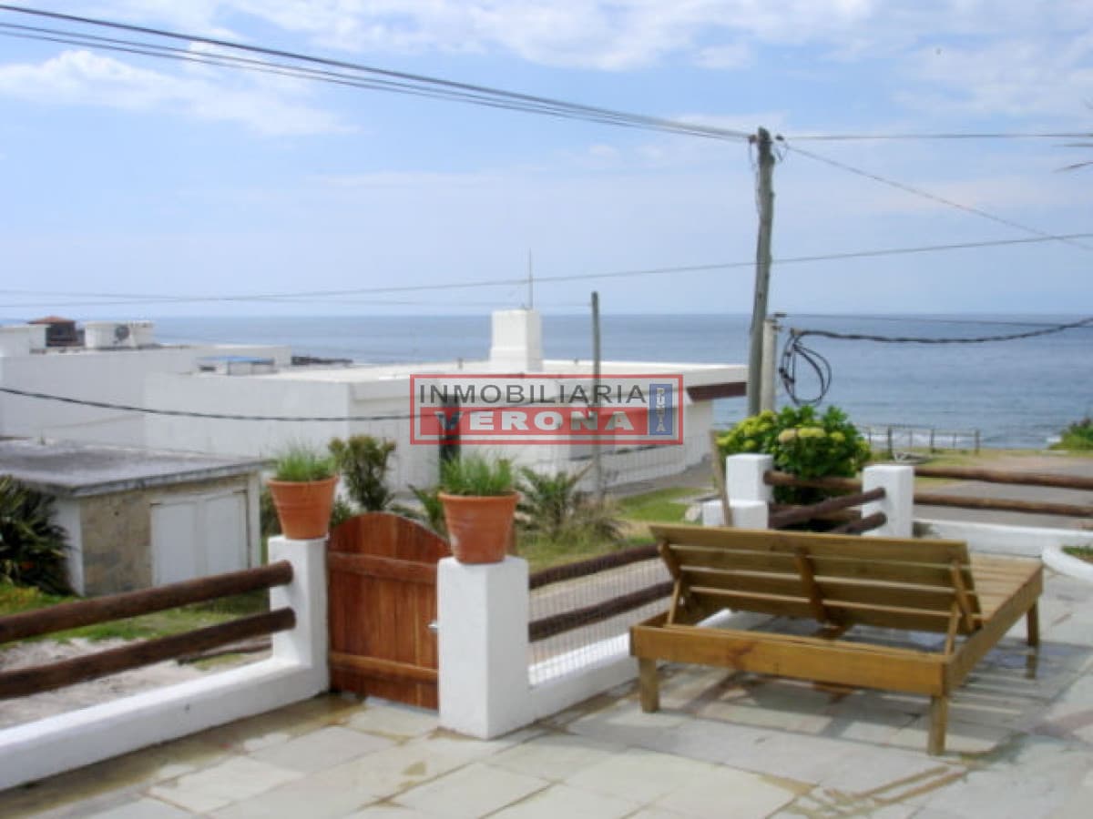 Casa en La Barra, 4 dormitorios * - Inmobiliaria Verona Punta